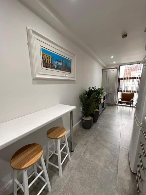 Boutique Style Apartment Belfast Bagian luar foto